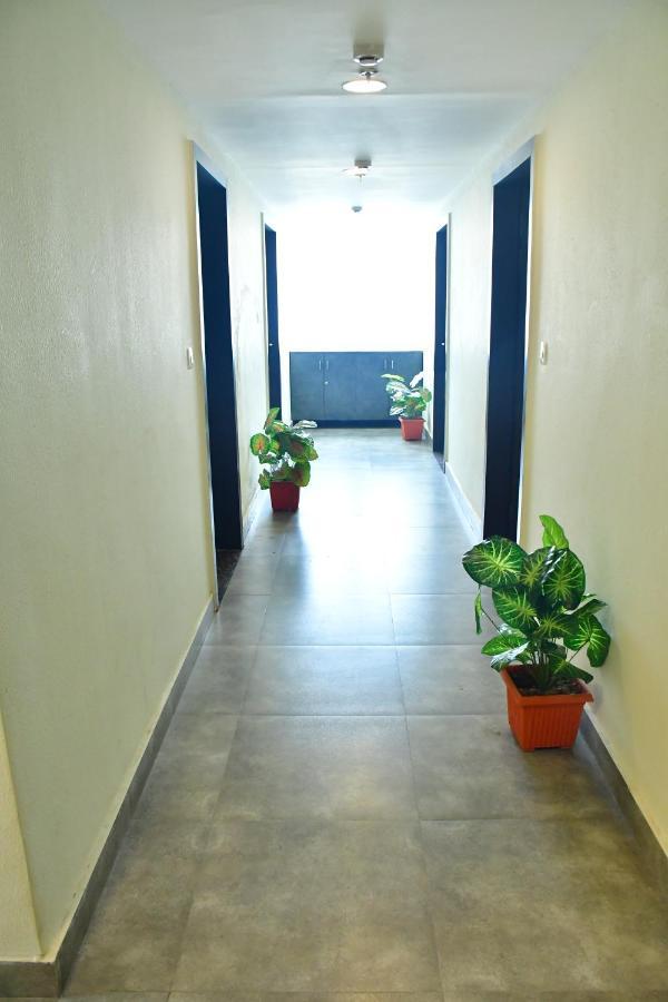 Hotel Yatharth Inn พาราณสี ภายนอก รูปภาพ