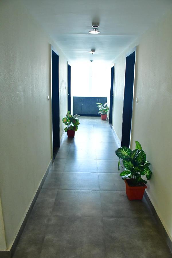 Hotel Yatharth Inn พาราณสี ภายนอก รูปภาพ